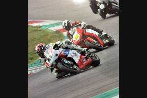 Lackierte Rennverkleidung Ducati 848 1098 1198 - MXPCRV6918