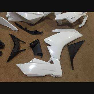 Verkleidungen abs Aprilia RS 50- 125 2012 - 2014 mit Kotflugel zu lackieren - MXPCAD6951