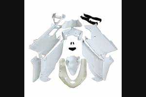 Complete and unpainted fairings in abs with back seat 