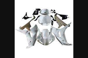 Complete and unpainted fairings in abs with front fender 