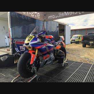 Complete and painted fairings YAMBLFLRE