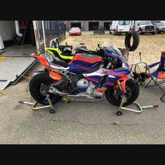 Complete and painted fairings YAMBLFLRE