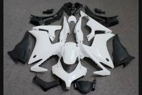 Complete and unpainted fairing in abs with front fender 