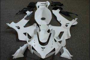 Complete and unpainted fairings in abs with front fender 