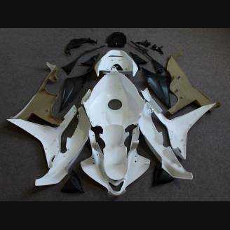 Verkleidungen abs mit Kotflugel zu lackieren