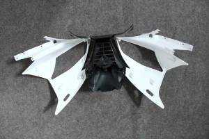 Verkleidungen abs mit Kotflugel zu lackieren INJ