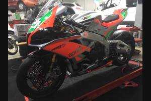 carenado barnizado RSV4RFW