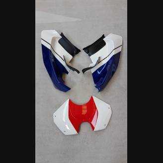 Complete and painted fairings in abs Ducati Panigale V4 for Akrapovic exhaust DUCV4BY