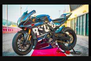 Complete and painted fairings SZ17 RUJ