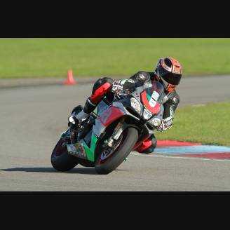 Complete and painted fairings RSV4RFW17