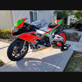 carenado barnizado RSV4RFW