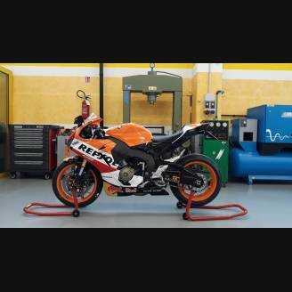 Complete and painted fairings in abs HND CBR 1 D RPS