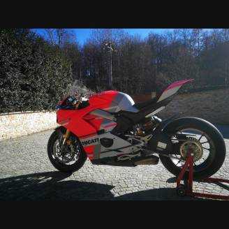 carenado ABS barnizado carrettera Ducati Panigale V4 para escape Akrapovic DUCV4 CSSP