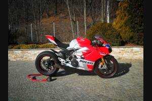 carenado ABS barnizado carrettera Ducati Panigale V4 para escape Akrapovic DUCV4 CSSP