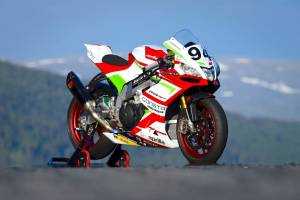 Complete and painted fairings APR15 RVVT