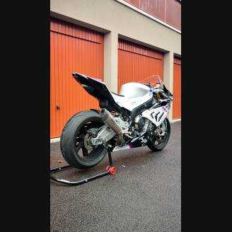 Complete and painted fairings BM15H418