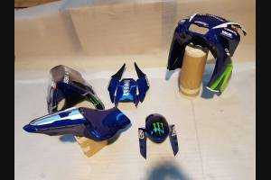 Carene Racing Verniciate Yamaha R1 2015 - 2019 + viti, ganci rapidi -MXPCRV11795