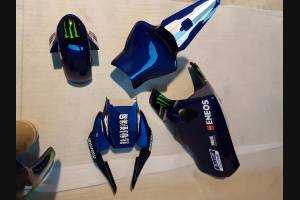 Lackierte Rennverkleidung Yamaha R1 2015 - 2019 Schnellverschlüsse frei -MXPCRV11795