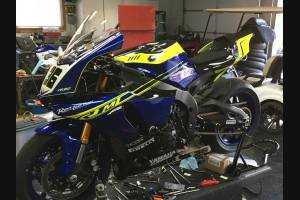 Carenage Racing Peint Yamaha R1 2015 - 2019 + crochets rapides gratuit -MXPCRV11796