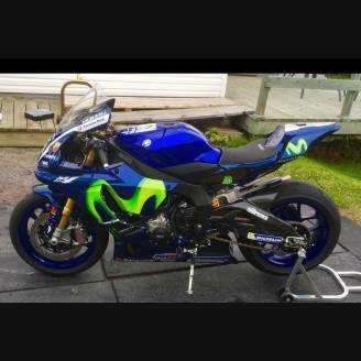 Complete and painted fairingsYAMR1MTG17