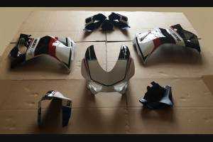 carenado completo con guardabarros Barnizado Corse Motoxp Vers2