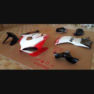 Complete Racing Ducati 959 1299 Panigale and painted fairings with back seat original seat 90th anniversary