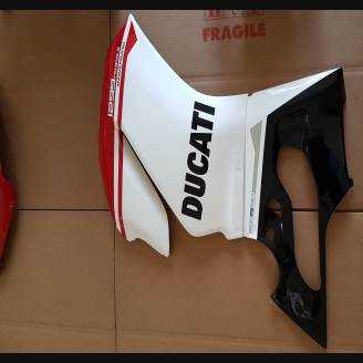 Verkleidungen Racing Ducati 959 1299 Panigale mit Kotflugel mit original Hoecker lackiert 90th anniversary