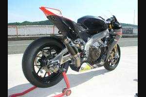 carenado barnizado SBK 2012