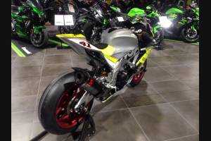 Complete and painted fairings APR15KDSVS1