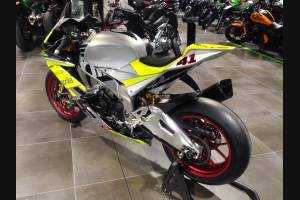 Complete and painted fairings APR15KDSVS1