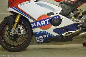 carenado ABS barnizado carrettera Ducati Panigale V4 para escape Akrapovic DUCV4 MRT