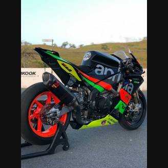 carenado barnizado RSV4 AP15 VTC