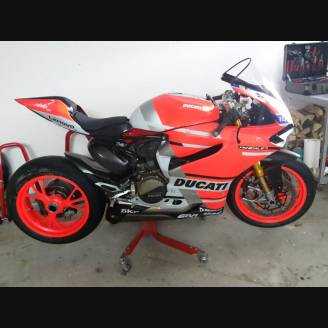 Complete and painted fairings with back seat original seat MT18 Fluo OPC