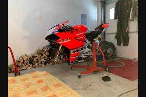 Complete and painted fairings with back seat original seat MT18 Fluo OPC