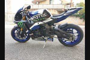 Complete and painted fairings YAMGR17