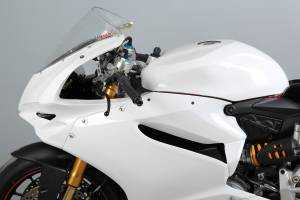 Complete fairings in 5 pieces without front fender Akrapovic silencer Vs2 