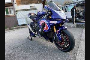 Pacchetto Racing Motoxpricambi Verniciato : Carene complete + Ganci Rapidi + Viti Con Gommino YAMR1760 PT18