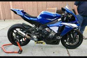 Motoxpricambi Race Package Painted : Complete and racing fairings + Fasteners + Screws YARTVS2