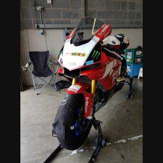 Motoxpricambi Race Package Peint : Carénages + Crochets rapides + Vis YAM15 EDPS