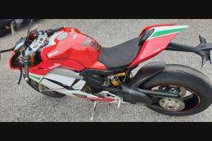 carenado ABS barnizado carrettera Ducati Panigale V4 para escape Akrapovic DUCV4 SP