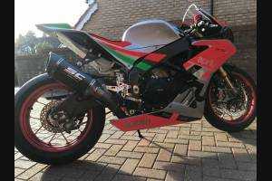 Carene verniciate RSV4RFW no Fluo