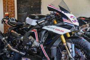 Lackierte Rennverkleidung Yamaha R1 2015 - 2019 - MXPCRV7342