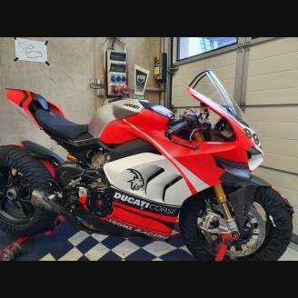 Carene stradali in abs verniciate compatibili con Ducati Panigale V4R per scarico Akrapovic - MXPCAV12079