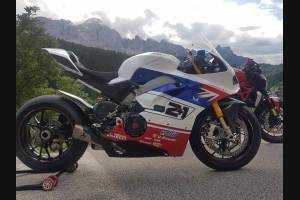 Painted street fairings in abs compatible with Ducati Panigale V4 V4S for Akrapovic exhaust - MXPCAV7414