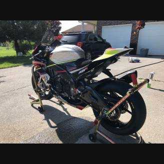 Lackierte Rennverkleidung Aprilia RSV4 2015 - 2019 - MXPCRV12386
