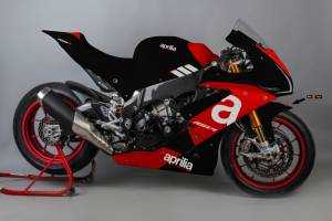 Lackierte Rennverkleidung Aprilia RSV4 2015 - 2020 - MXPCRV12416