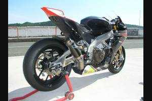 carenado barnizado SBK 2012