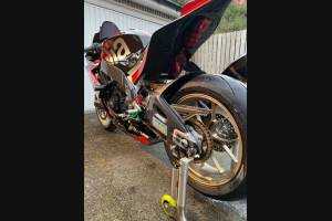 Lackierte Rennverkleidung Aprilia RSV4 2015 - 2020 - MXPCRV12316