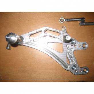 Fussrastenanlagen im Ergal Yamaha R1 2004 - 2006 - MXPPAE1726