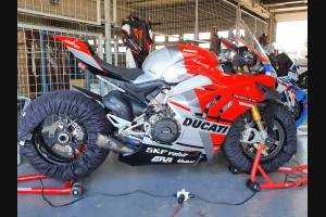 Painted Race Fairings Ducati Panigale V4 V4S 2020 with back seat Neoprene seat + screws, fasteners - MXPCRV12773